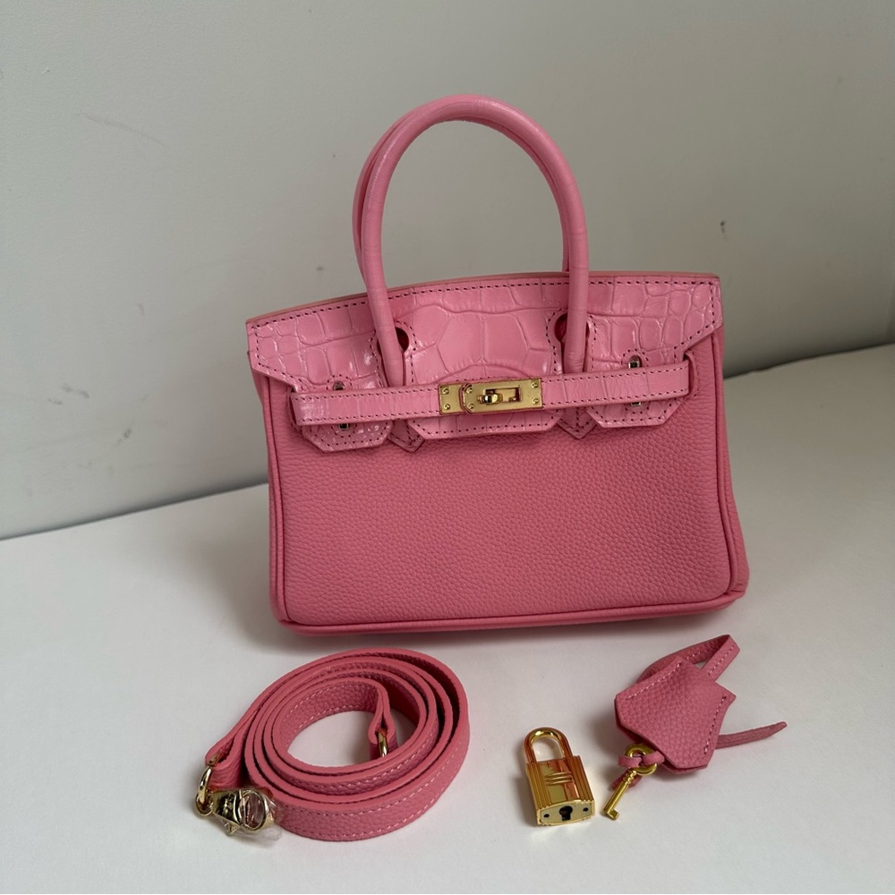 Classic Mini Leather Hangbag Gold Lock